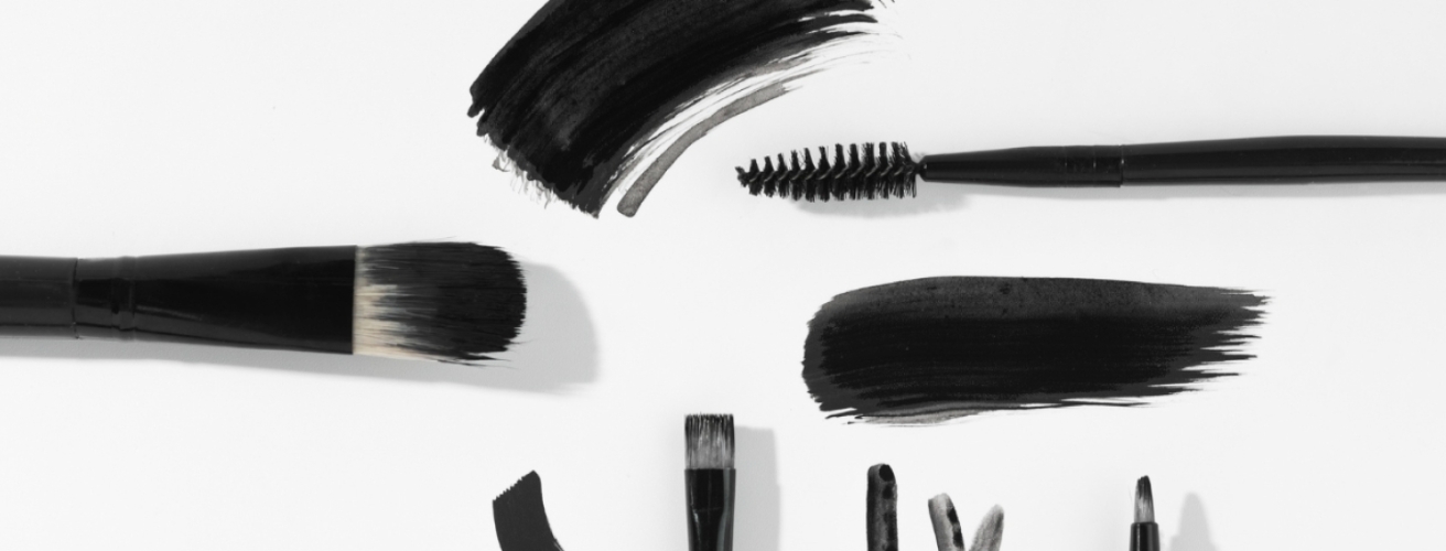 Що собою являє напівперманентна туш Що собою являє напівперманентна туш