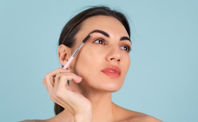 Матеріали для декору вій та брів у великому асортименті Матеріали для декору вій та брів у великому асортименті